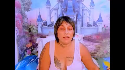 Snapshot of indianroxy07 chatting on 09.23.25 roxy online show from 09.23.25