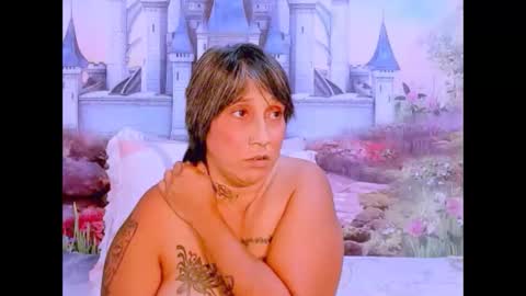 Snapshot of indianroxy07 chatting on 10.06.25 roxy online show from 10.06.25