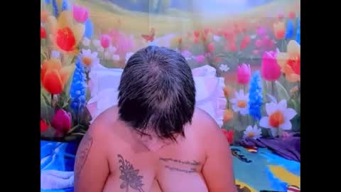 Snapshot of indianroxy07 chatting on 10.17.25 roxy online show from 10.17.25