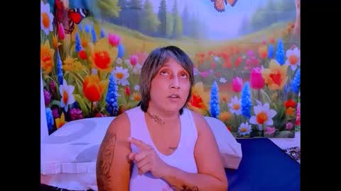 Snapshot of indianroxy07 chatting on 10.19.25 roxy online show from 10.19.25