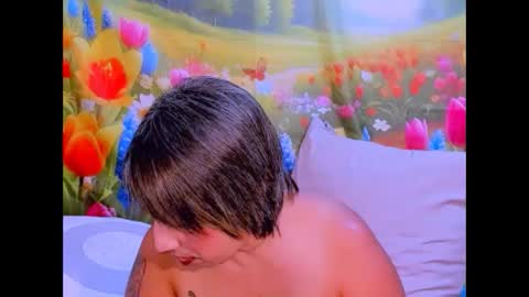 Snapshot of indianroxy07 chatting on 10.31.25 roxy online show from 10.31.25