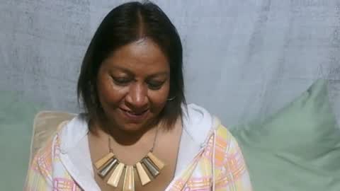 Snapshot of indiansexymilf chatting on 06.25.26 candice online show from 06.25.26