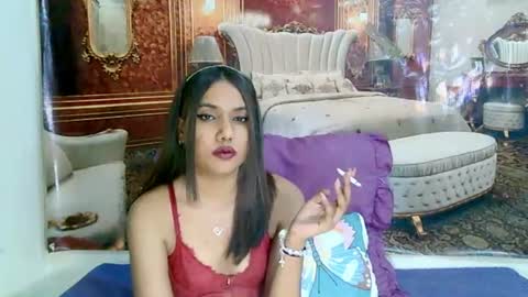 Snapshot of indianskies chatting on 07.18.26 Sky online show from 07.18.26