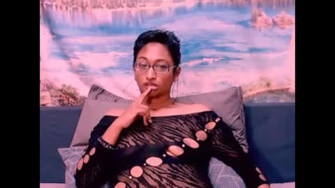 Snapshot of indianspicy69 chatting on 12.17.24 Shreya online show from 12.17.24