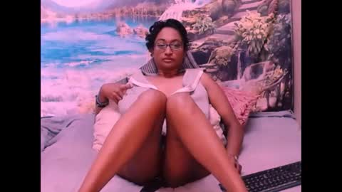 Snapshot of indianspicy69 chatting on 02.12.25 Shreya online show from 02.12.25