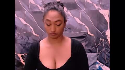 Snapshot of indianspicy69 chatting on 10.10.25 Shreya online show from 10.10.25