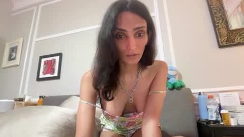 Snapshot of indiantransgirlillinois chatting on 08.04.26 Indiantransgirlillinois online show from 08.04.26