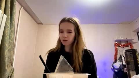 Snapshot of inespacheco chatting on 02.27.26 Sofia online show from 02.27.26