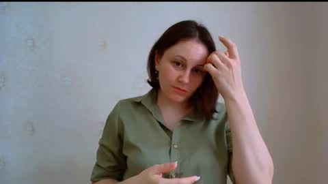 Snapshot of inessa_beauty chatting on 06.29.26 Inessa online show from 06.29.26