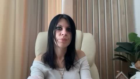 Snapshot of injaathome chatting on 01.16.26 InjaAtHome online show from 01.16.26