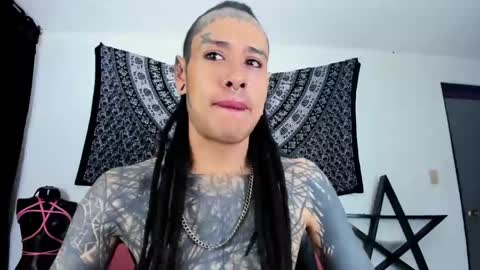 Snapshot of ink_u_buzz chatting on 12.27.24 Dani online show from 12.27.24