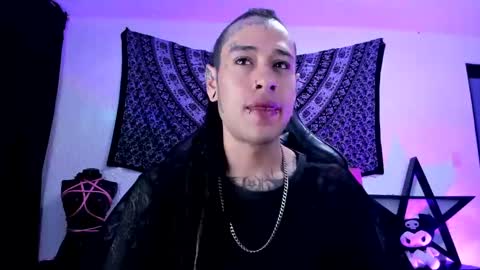 Snapshot of ink_u_buzz chatting on 01.01.25 Dani online show from 01.01.25