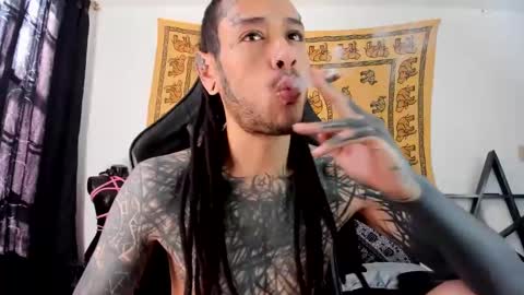 Snapshot of ink_u_buzz chatting on 01.15.25 Dani online show from 01.15.25