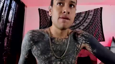 Snapshot of ink_u_buzz chatting on 01.19.25 Dani online show from 01.19.25