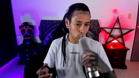 Snapshot of ink_u_buzz chatting on 01.23.25 Dani online show from 01.23.25