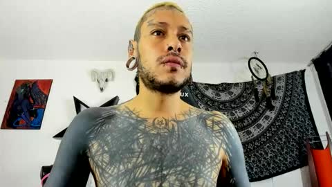 Snapshot of ink_u_buzz chatting on 09.26.25 Dani online show from 09.26.25