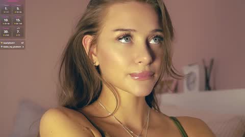 Snapshot of inkanuko chatting on 10.08.25 Im Senise Welcome to my room My instagram online show from 10.08.25