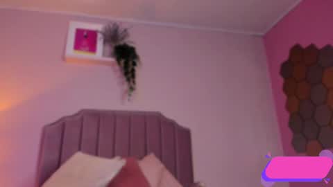 Snapshot of innana_babe chatting on 01.04.25 Innana online show from 01.04.25