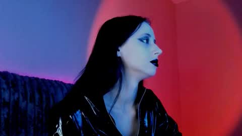 Venera  online show from 10.18.25