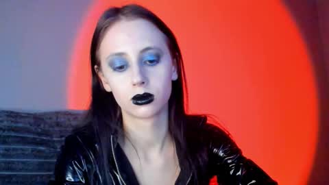 Venera  online show from 12.20.25