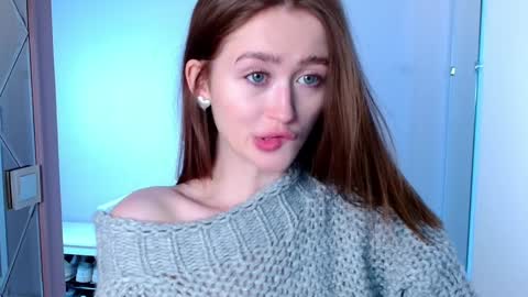 Snapshot of innnita chatting on 01.23.25 Lina online show from 01.23.25