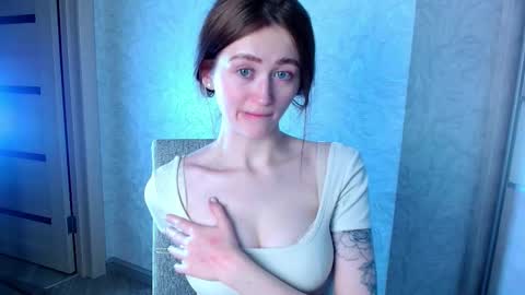 Snapshot of innnita chatting on 02.24.25 Lina online show from 02.24.25