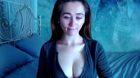 Lina online show from 10.20.25