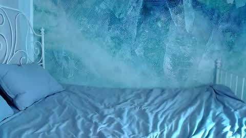 Lina online show from 04.17.26