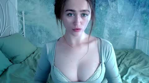 Lina online show from 05.13.26
