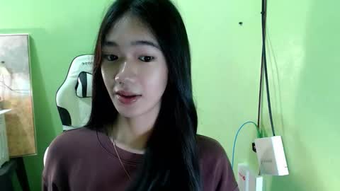 Reign online show from 12.03.25