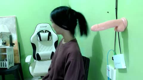 Reign online show from 02.05.26