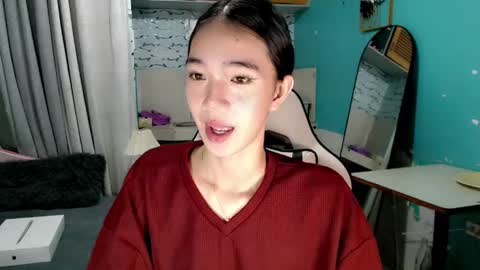Snapshot of innocent_reign69 chatting on 05.03.26 Reign online show from 05.03.26