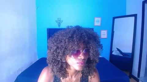 Snapshot of innocent_sexybaby chatting on 10.24.25 innocent_sexybaby online show from 10.24.25