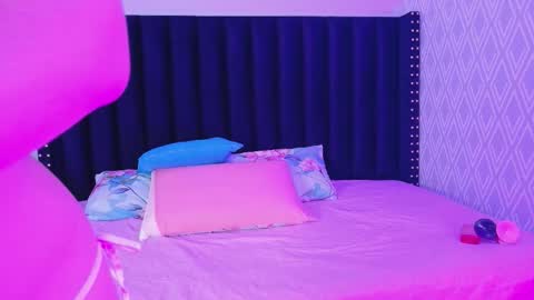 innocenthazel online show from 03.18.26