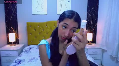 Snapshot of inocent_luna chatting on 06.19.26 Luna moon online show from 06.19.26