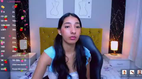 Snapshot of inocent_luna chatting on 06.19.26 Luna moon online show from 06.19.26