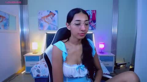Snapshot of inocent_luna chatting on 07.25.26 Luna moon online show from 07.25.26