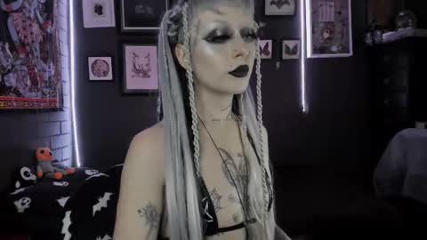   SANIA  online show from 12.18.25