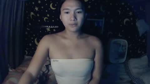 Snapshot of insulting_whoreifica chatting on 10.08.25 MAXINE online show from 10.08.25