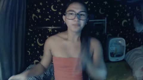 Snapshot of insulting_whoreifica chatting on 11.07.25 MAXINE online show from 11.07.25