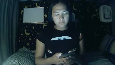 Snapshot of insulting_whoreifica chatting on 03.25.26 MAXINE online show from 03.25.26
