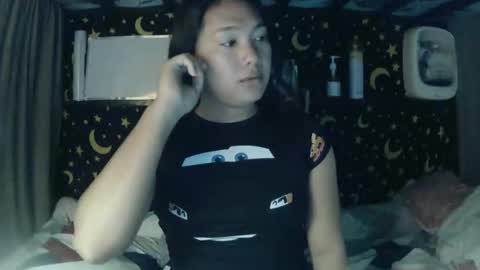 Snapshot of insulting_whoreifica chatting on 04.12.26 MAXINE online show from 04.12.26