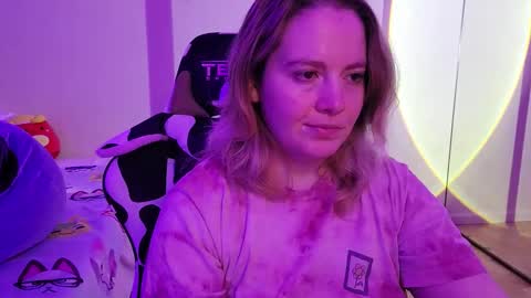 Faye online show from 10.20.25