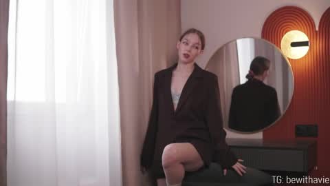 Avie online show from 03.29.26