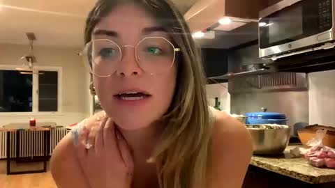 Snapshot of intothewoodswego chatting on 10.11.25 IntoTheWoodsWeGo online show from 10.11.25