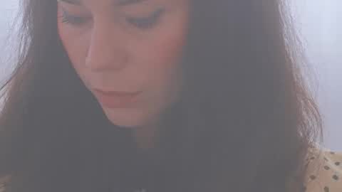 Nadyia online show from 09.18.25