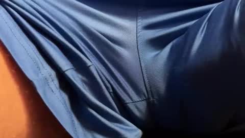 Snapshot of intressiert chatting on 12.18.24 intressiert online show from 12.18.24