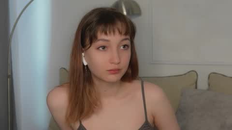 invokersgirl online show from 09.14.25
