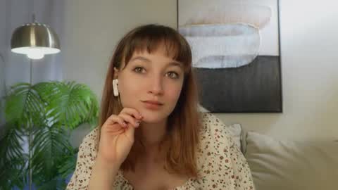 invokersgirl online show from 09.18.25
