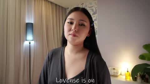 Snapshot of iolaselley chatting on 05.06.26 Tesha online show from 05.06.26
